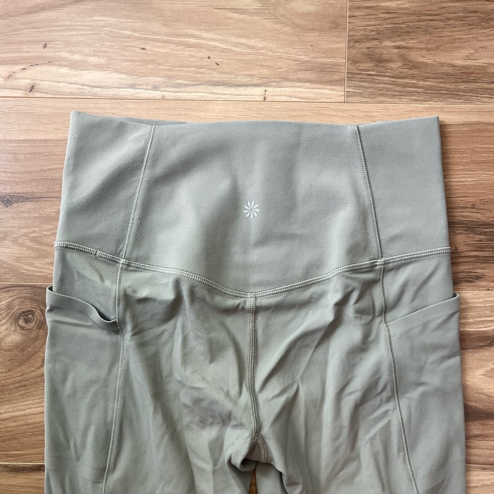 Athleta salutation ⅞ tights